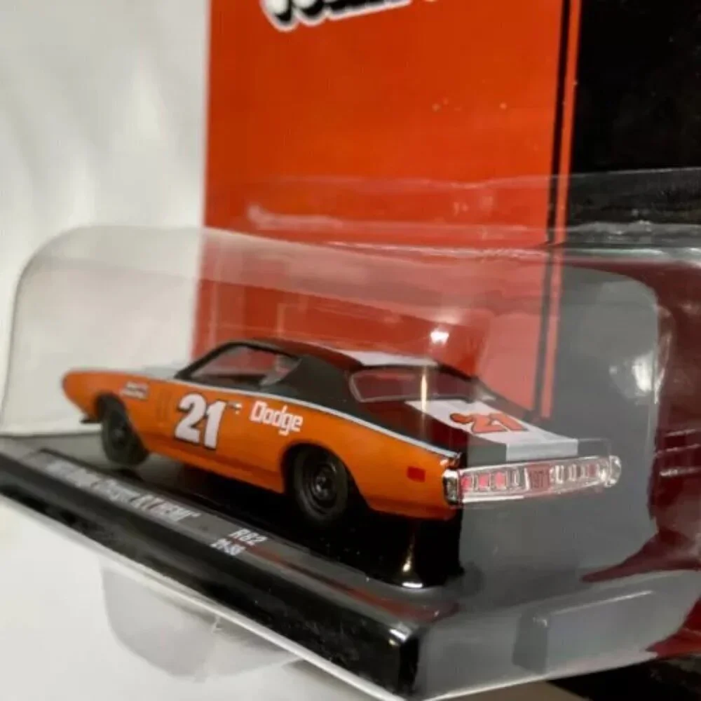 M2 Machines 1971 Dodge‎ Charger R/T Hemi R82 Auto-Drivers 1:64 Direct Connection